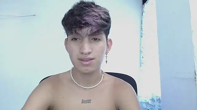 Snapshot of littlextreme chatting on 03/01/25, 12:56 littlextreme online show from 03/01/25, 12:56