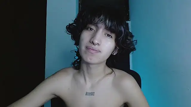 littlextreme online show from 05/19/26, 04:08