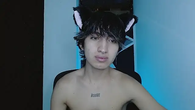 Snapshot of littlextreme chatting on 01/10/26, 02:40 littlextreme online show from 01/10/26, 02:40