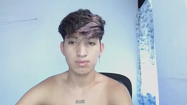 Snapshot of littlextreme chatting on 03/02/25, 12:58 littlextreme online show from 03/02/25, 12:58