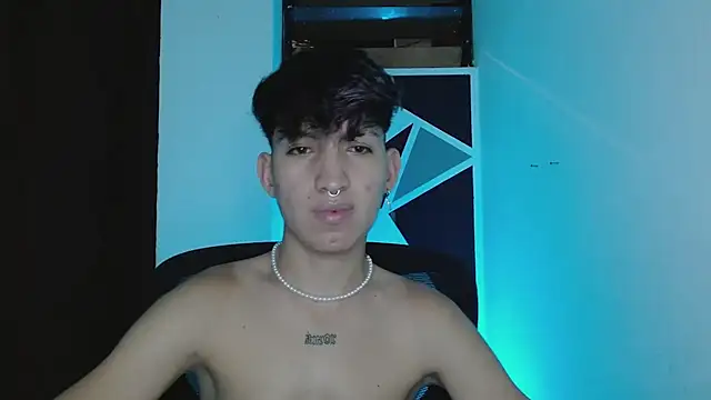 Snapshot of littlextreme chatting on 03/06/25, 12:00 littlextreme online show from 03/06/25, 12:00