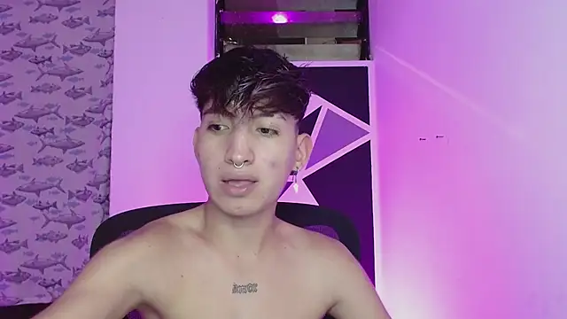 Snapshot of littlextreme chatting on 03/05/25, 03:29 littlextreme online show from 03/05/25, 03:29