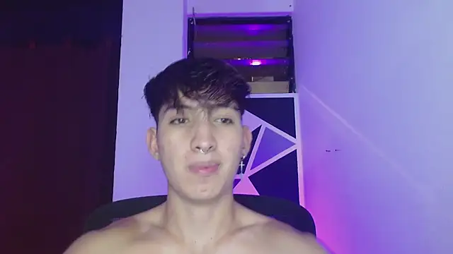 Snapshot of littlextreme chatting on 03/15/25, 02:56 littlextreme online show from 03/15/25, 02:56