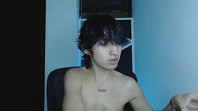 littlextreme online show from 02/11/26, 04:23