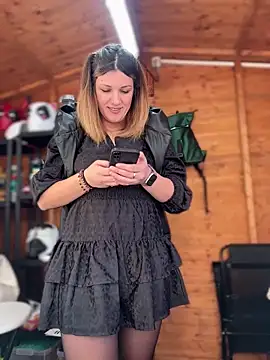 Snapshot of DaisyVibesss chatting on 12/31/24, 01:52 DaisyVibesss online show from 12/31/24, 01:52