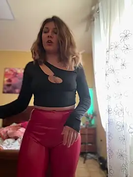 Snapshot of DaisyVibesss chatting on 01/12/25, 12:01 DaisyVibesss online show from 01/12/25, 12:01