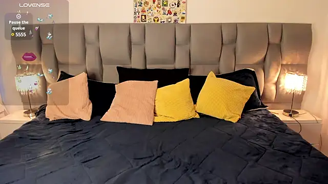 Nickytouse online show from 02/14/25, 11:20