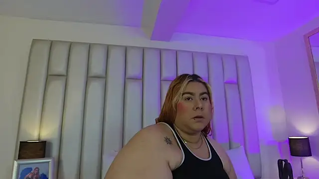 aandreaperez online show from 02/17/26, 12:02