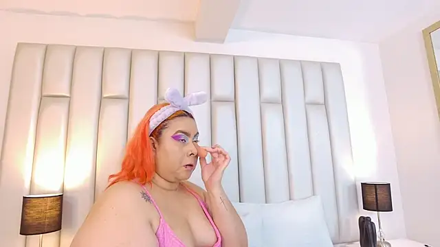 aandreaperez online show from 11/29/25, 12:49