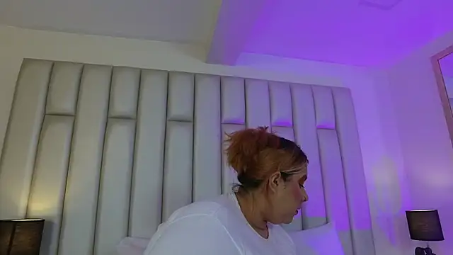 aandreaperez online show from 03/10/26, 06:34