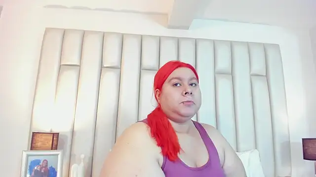 aandreaperez online show from 10/28/25, 11:42