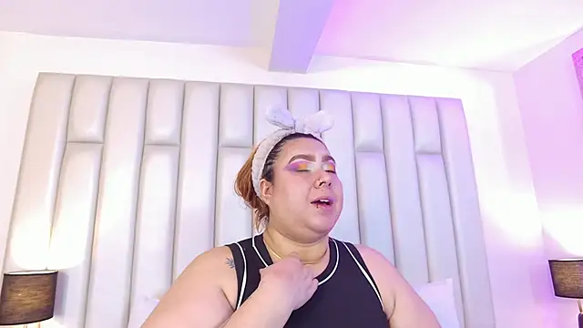 aandreaperez online show from 07/17/26, 07:11