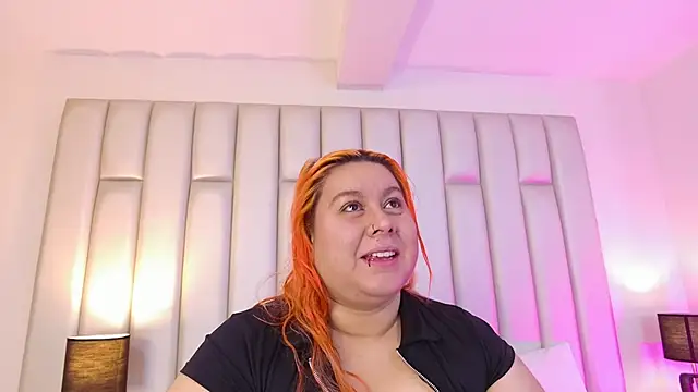 aandreaperez online show from 12/03/25, 11:31