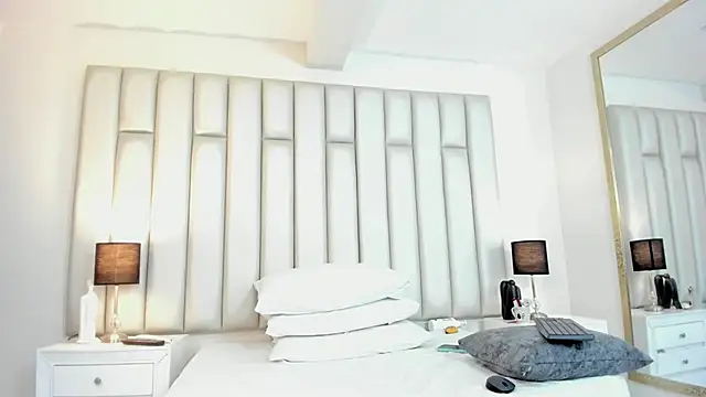 aandreaperez online show from 11/21/25, 11:59