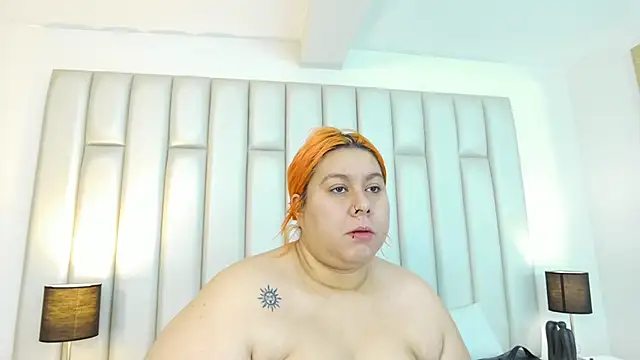 aandreaperez online show from 12/02/25, 11:56