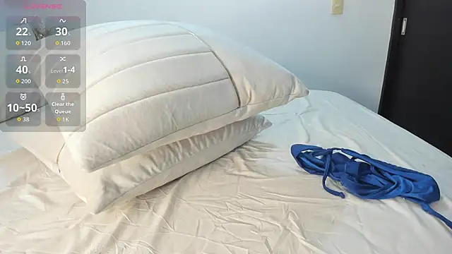 Snapshot of kylie_sexy2000 chatting on 01/08/26, 04:35 kylie sexy2000 online show from 01/08/26, 04:35