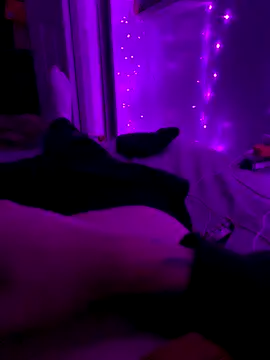 Hugetings online show from 12/21/25, 12:40