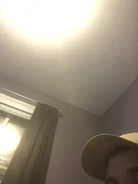 Hugetings online show from 12/28/24, 09:20