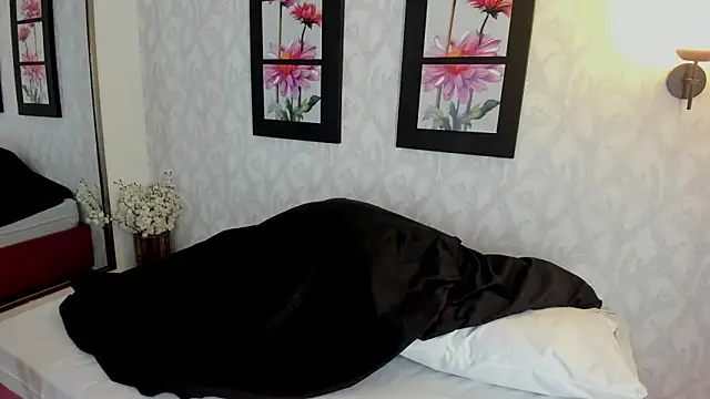 EmilySumer online show from 12/20/25, 02:03