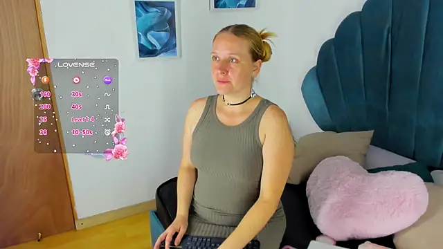 EmilySumer online show from 07/03/26, 09:21