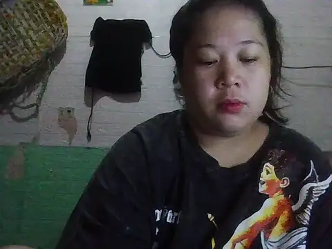 hotsexylyn online show from 12/18/25, 03:44