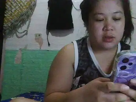 hotsexylyn online show from 10/25/25, 05:50