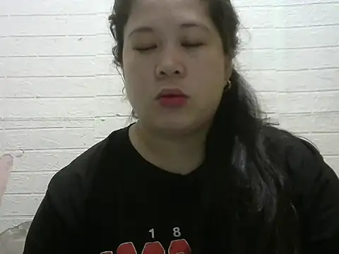 hotsexylyn online show from 09/11/25, 08:47