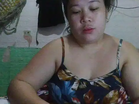 hotsexylyn online show from 11/05/25, 04:59