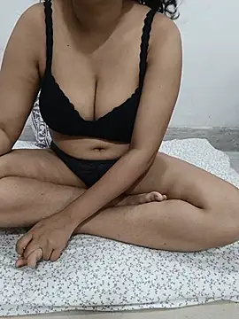 Snapshot of Rubyrosemumbai chatting on 06/25/26, 05:29 Rubyrosemumbai online show from 06/25/26, 05:29