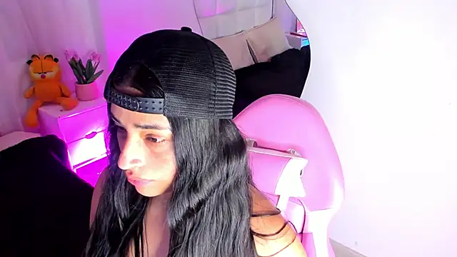 Kirara 22 online show from 12/15/25, 08:14