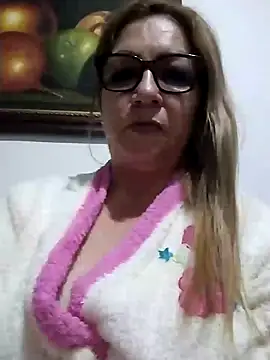 Snapshot of gisela27 chatting on 03/07/25, 02:46 gisela27 online show from 03/07/25, 02:46