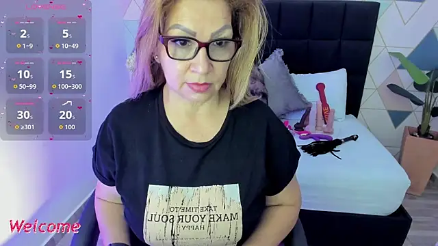 gisela27 online show from 10/24/25, 02:05