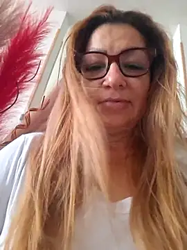 Snapshot of gisela27 chatting on 05/17/26, 09:26 gisela27 online show from 05/17/26, 09:26