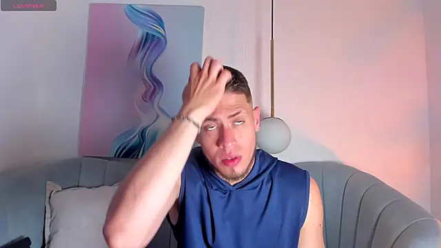 SebastianMaximoff online show from 10/25/25, 07:36