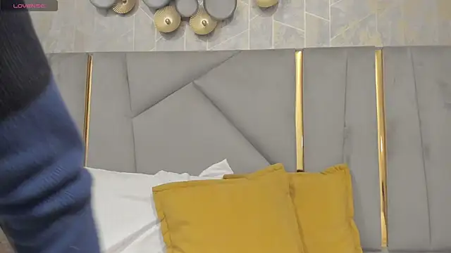 SebastianMaximoff online show from 12/03/25, 07:35