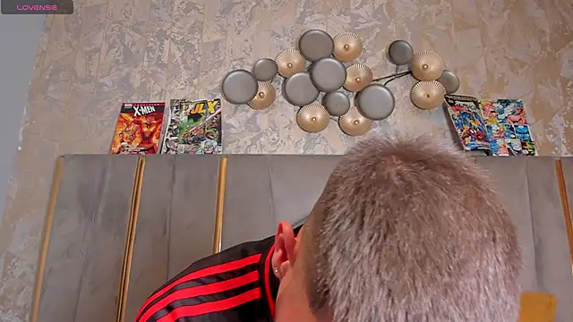 SebastianMaximoff online show from 10/30/25, 07:33