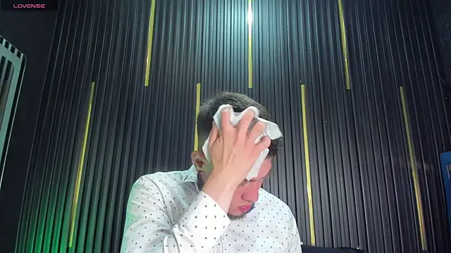 SebastianMaximoff online show from 11/26/25, 07:58