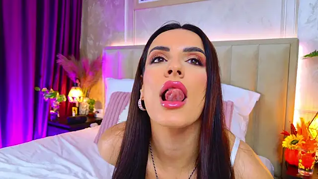 SereneRhodes online show from 10/29/25, 10:58