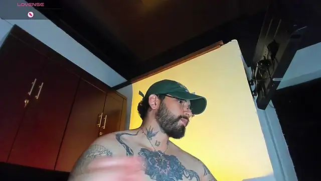 CamiloGray  online show from 01/09/26, 03:52