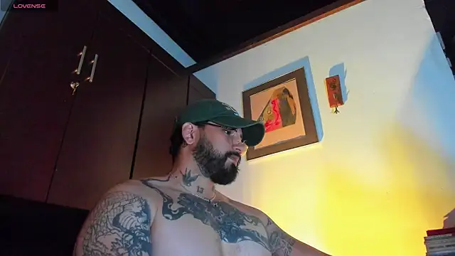 CamiloGray  online show from 05/04/26, 01:36