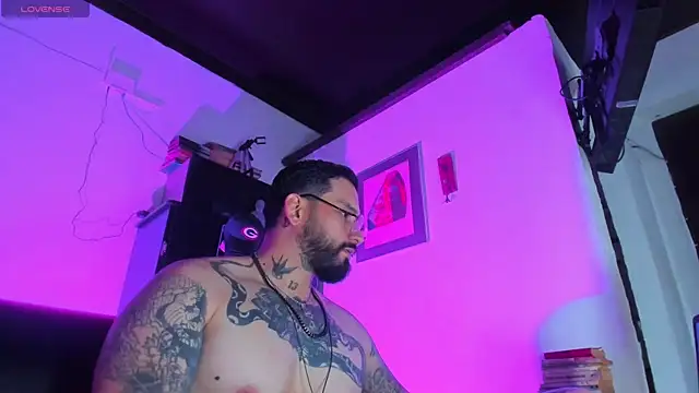 CamiloGray  online show from 10/08/25, 01:56
