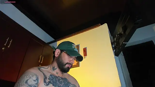 CamiloGray  online show from 01/11/26, 01:51