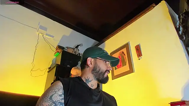 CamiloGray  online show from 11/04/25, 01:59