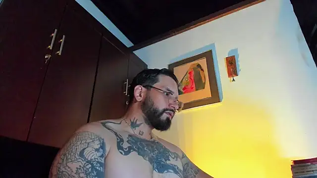 CamiloGray  online show from 05/25/26, 02:27