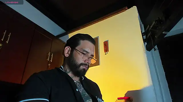 CamiloGray  online show from 02/02/26, 01:54