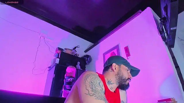 CamiloGray  online show from 10/15/25, 01:52