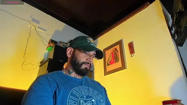 CamiloGray  online show from 11/03/25, 03:04