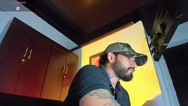 CamiloGray  online show from 01/14/26, 03:04