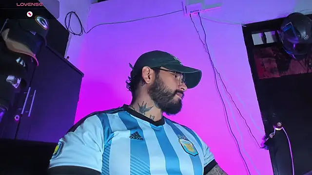 CamiloGray  online show from 12/19/25, 02:30