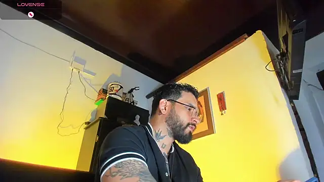 CamiloGray  online show from 09/29/25, 02:55